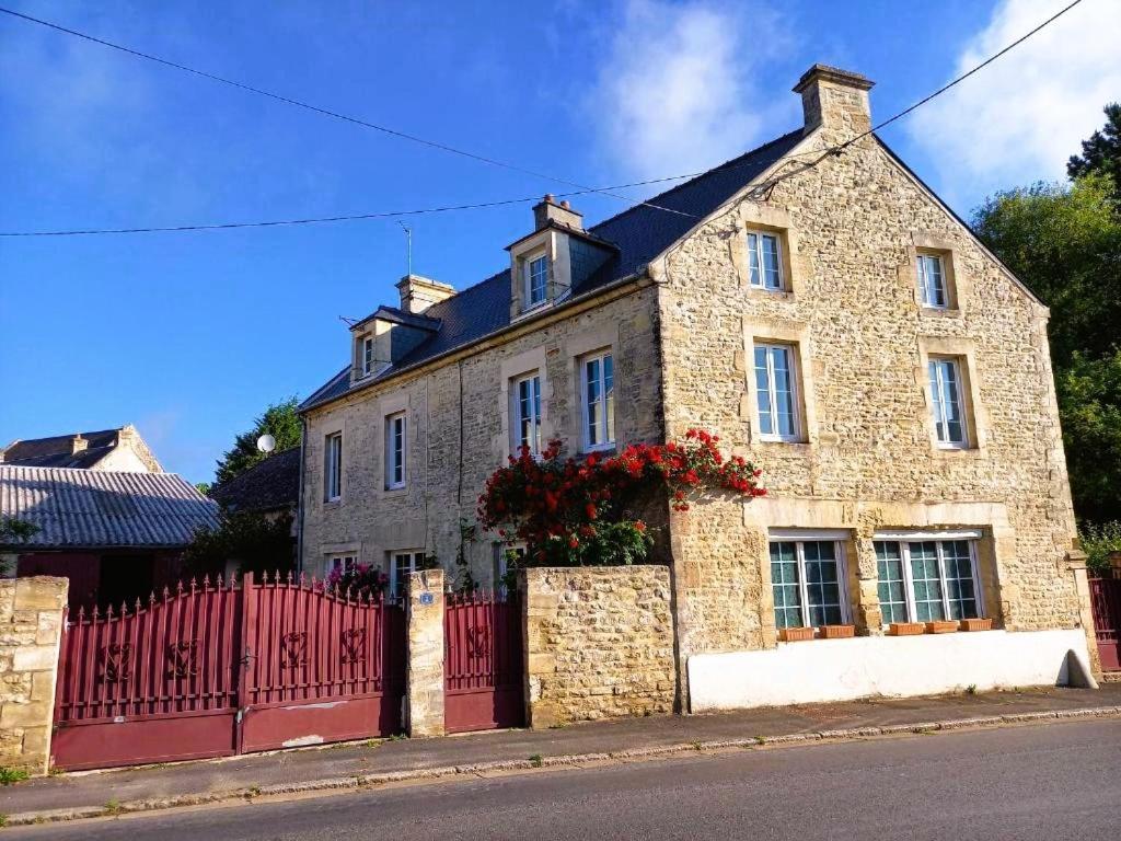 Chambres D'Hotes De Charme Entre Bayeux Et Les Plages Du Debarquement Sommervieu Zewnętrze zdjęcie